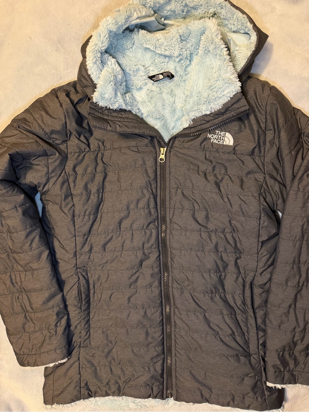 The North Face Kids Gray Puffer Jacket with Light Blue Sherpa Lining (YXL/18)